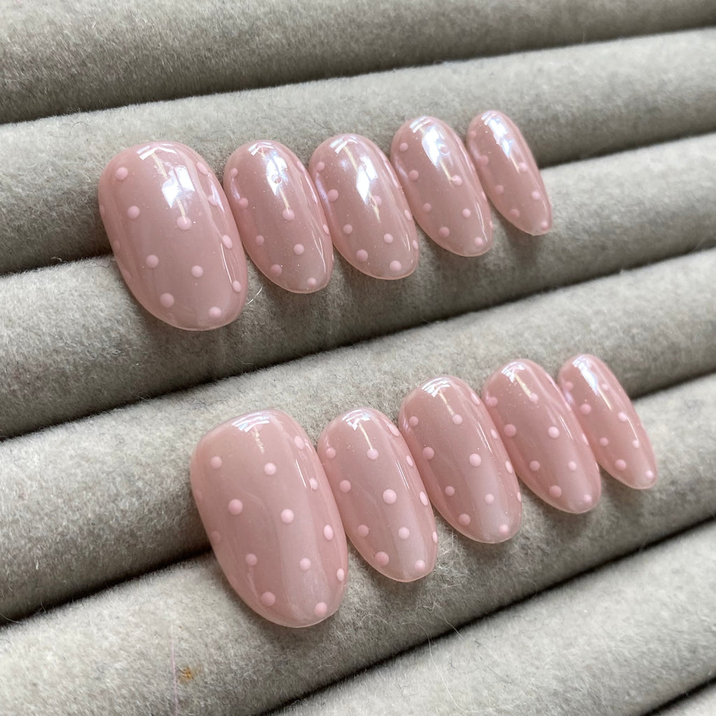 Hailey Bieber's identical style—Translucent nude pink polka dot handmade nails - RT